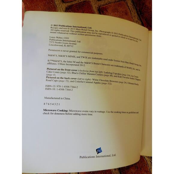 M&M's Fun Stuff Cookbook - Paperback 2013‎ - Colorful and Fun Dessert Recipes - Picture 8 of 13